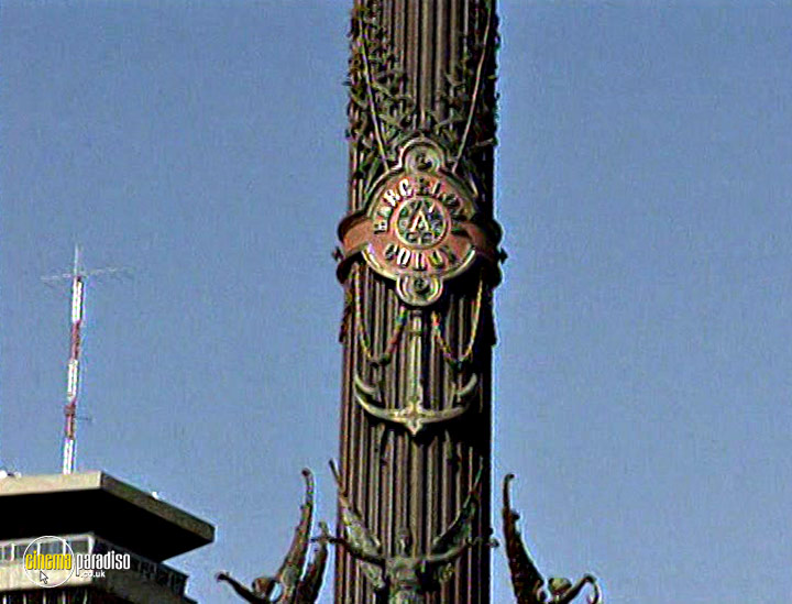 A still #35 from Travel Web DVD: Barcelona (2001)