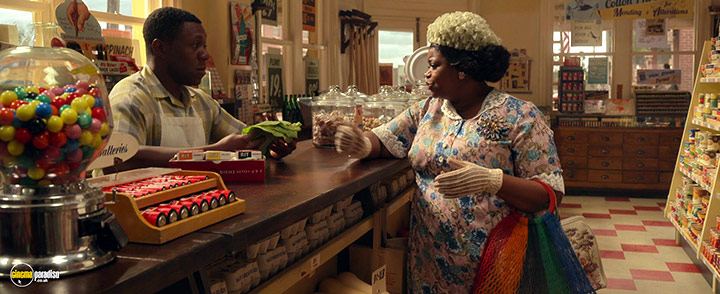 A still #12 from The Witches (2020)