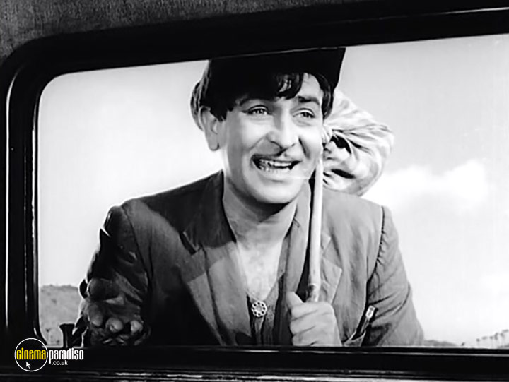 A still #25 from Shree 420 (1955)