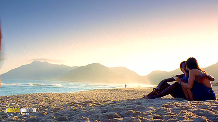 A still #17 from City of God (2002)