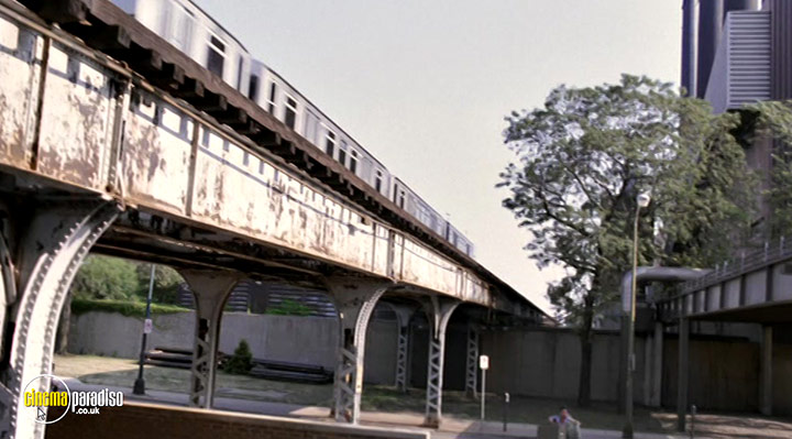 A still #29 from ER: Series 2 (1995)
