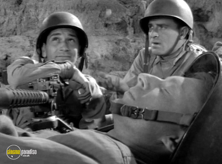 A still #20 from A Walk in the Sun (1945)