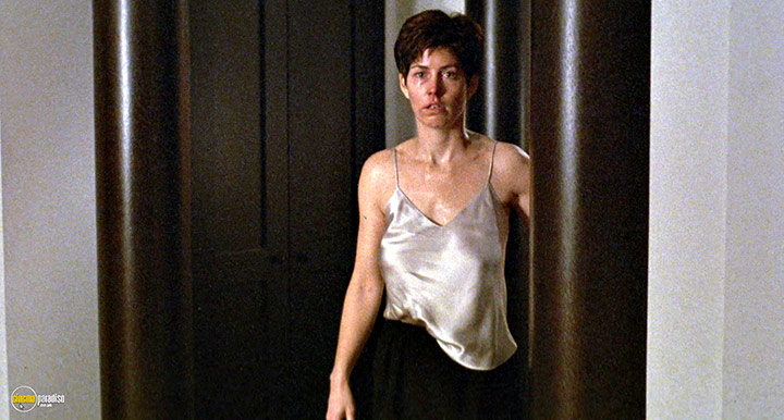 A still #20 from Light Sleeper (1992)