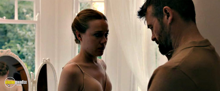 A still #25 from The Unfamiliar (2020)