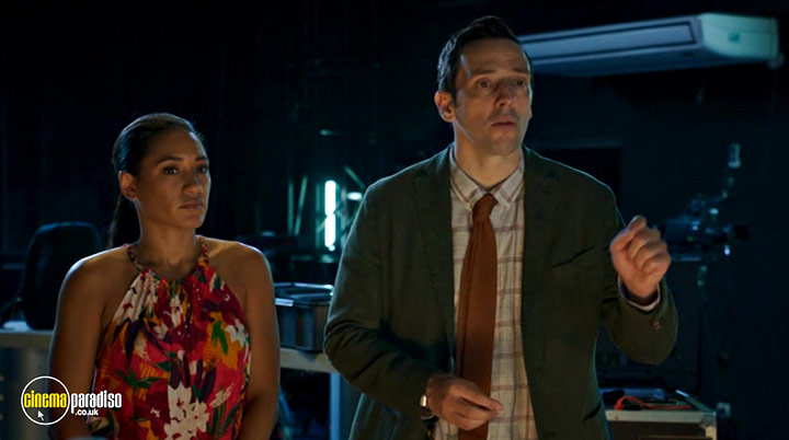 A still #18 from Death in Paradise: Series 10 (2021)