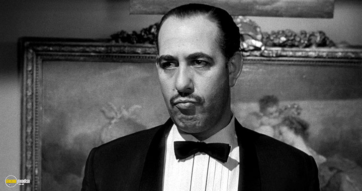 A still #9 from The Frightened City (1961)