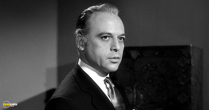 A still #6 from The Frightened City (1961)