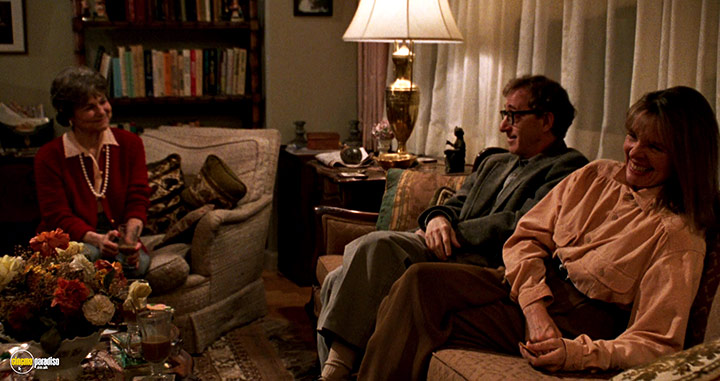 A still #22 from Manhattan Murder Mystery (1993)