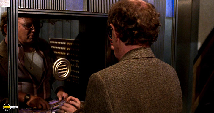 A still #20 from Manhattan Murder Mystery (1993)