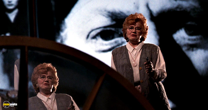 A still #11 from Manhattan Murder Mystery (1993)