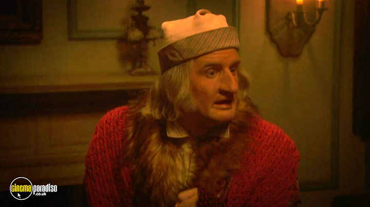 A still #24 from A Christmas Carol Goes Wrong (2017)