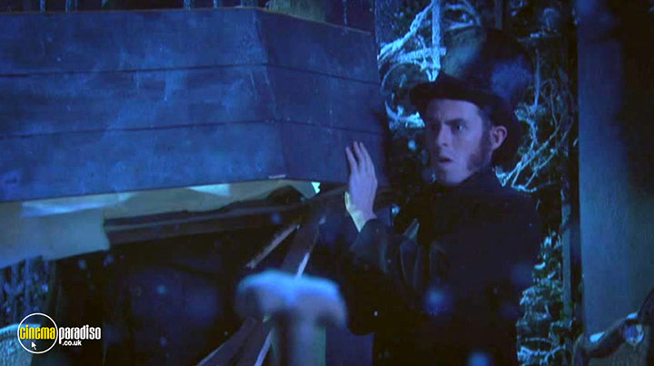 A still #22 from A Christmas Carol Goes Wrong (2017)