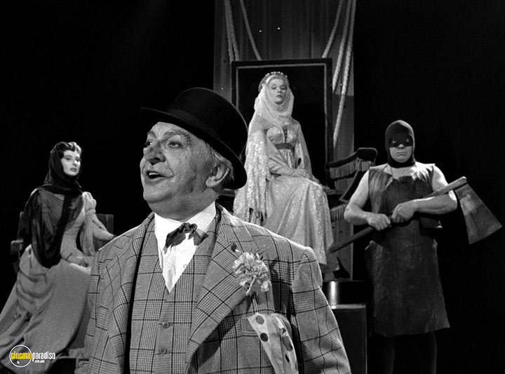 A still #33 from The Strange World of Gurney Slade: Series (1960)