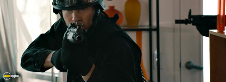A still #8 from The Serpent (2020)