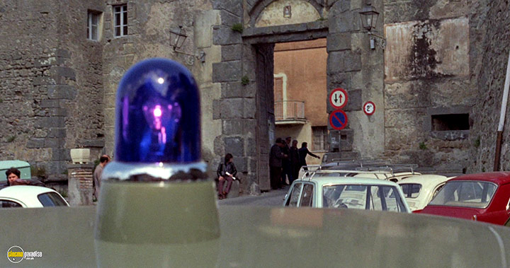 A still #8 from No, the Case is Happily Resolved (1973)