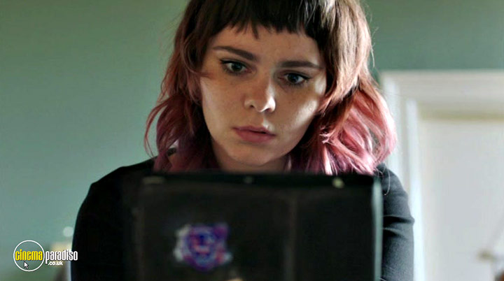 A still #19 from Innocent: Series 2 (2021)