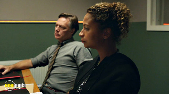 A still #12 from Innocent: Series 2 (2021)