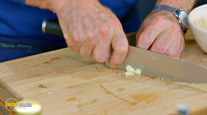 A still #32 from Simply Raymond Blanc (2021)