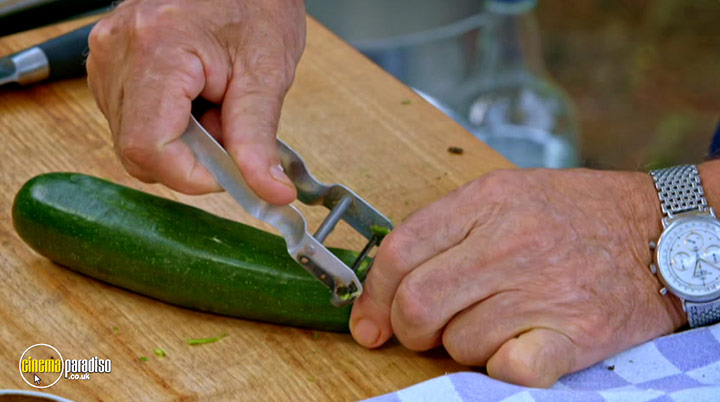 A still #22 from Simply Raymond Blanc (2021)