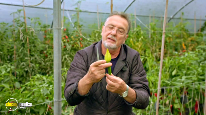 A still #15 from Simply Raymond Blanc (2021)