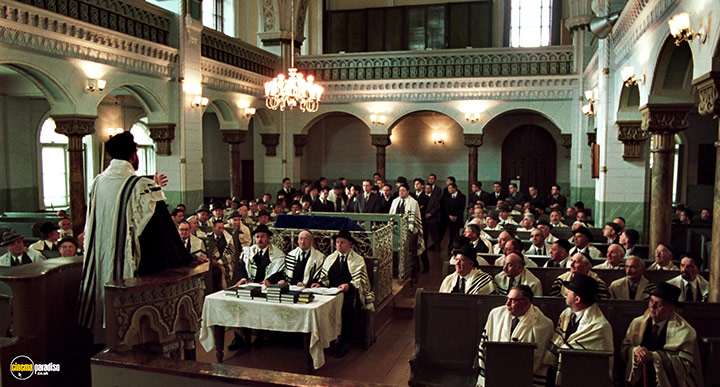 A still #29 from Invincible (2001)