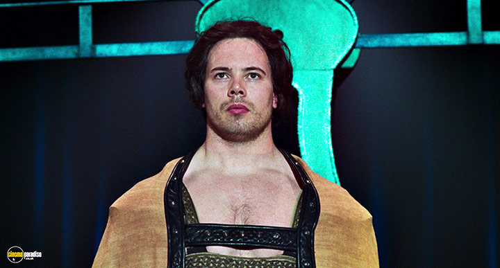 A still #27 from Invincible (2001)