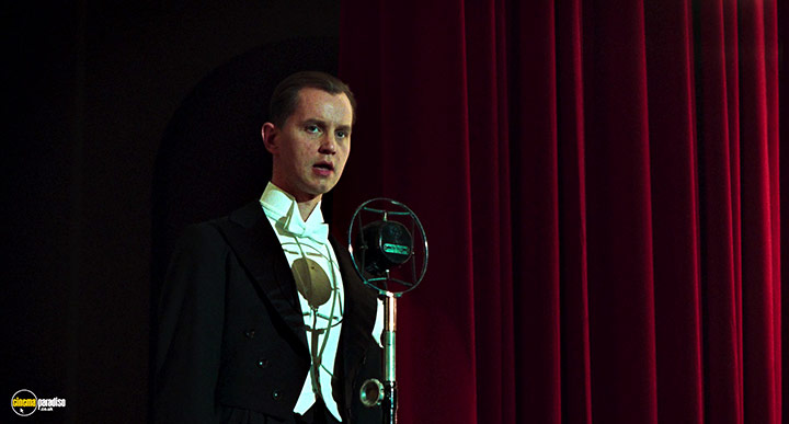 A still #26 from Invincible (2001)