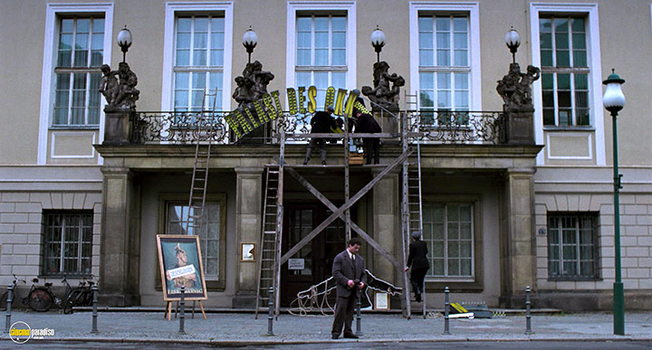 A still #14 from Invincible (2001)