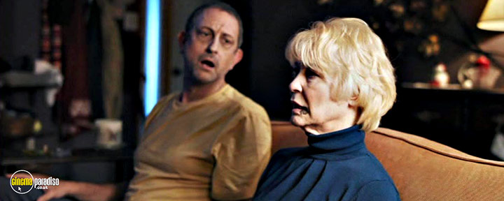 A still #14 from The Nest (2021)