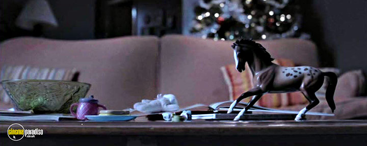 A still #2 from The Nest (2021)
