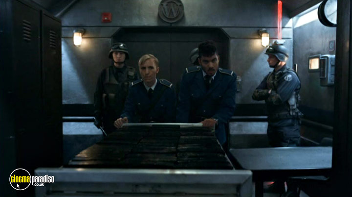 A still #28 from Snowpiercer: Series 1 (2020)