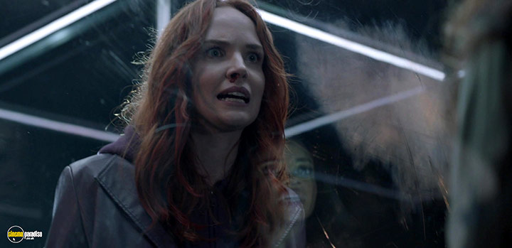 A still #34 from Batwoman: Series 2 (2021)