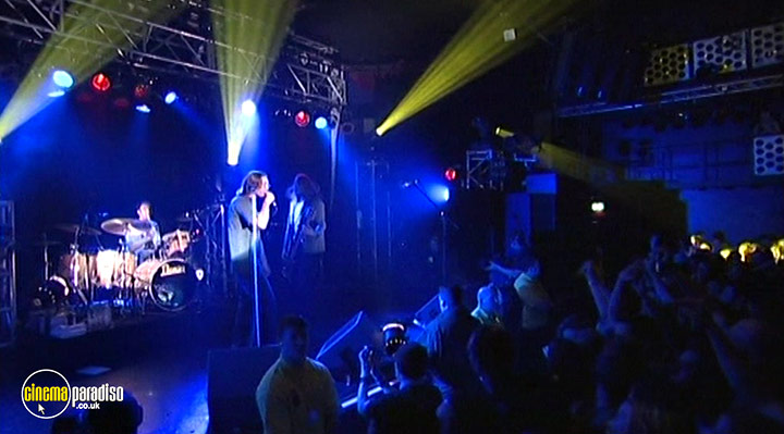 A still #20 from Reef: Live (2003)