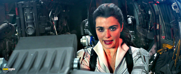A still #72 from Black Widow (2021)