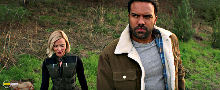 A still #75 from Black Widow (2021)