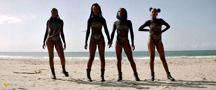 A still #11 from She Paradise (2020)