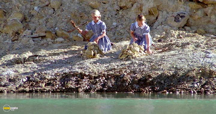 A still #27 from Celia (1989)