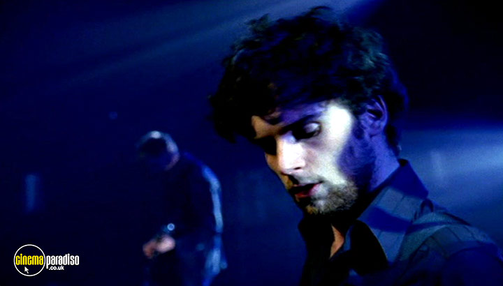 A still #22 from Coldplay: Live 2003 (2003)