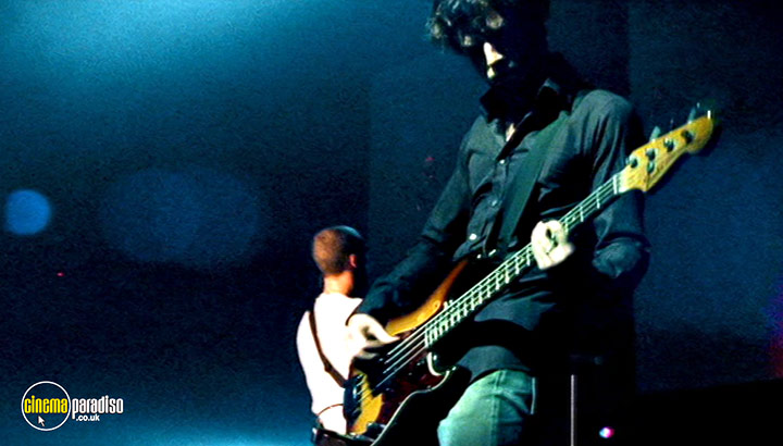 A still #19 from Coldplay: Live 2003 (2003)