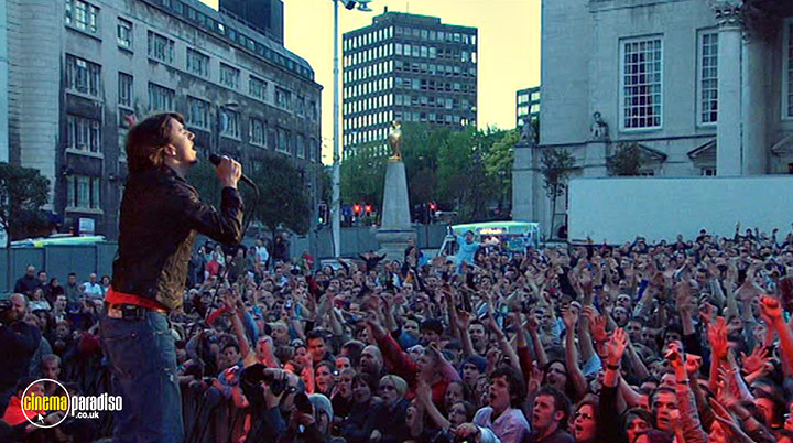 A still #27 from Embrace: A Glorious Day: Live in Leeds (2005)