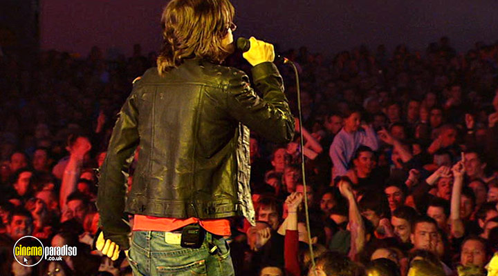 A still #16 from Embrace: A Glorious Day: Live in Leeds (2005)