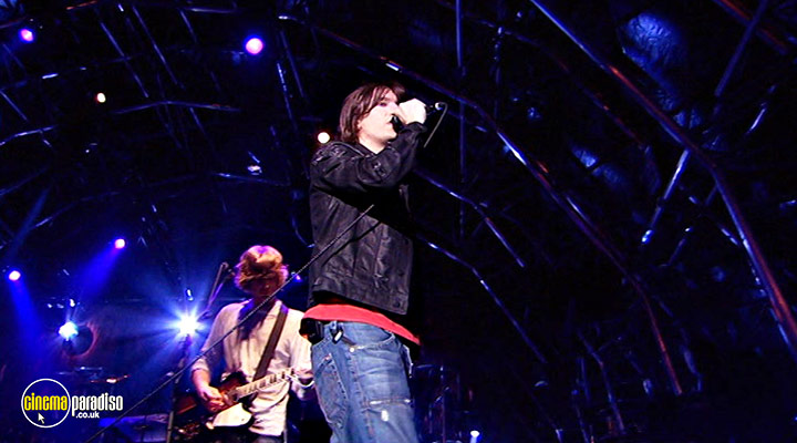 A still #14 from Embrace: A Glorious Day: Live in Leeds (2005)