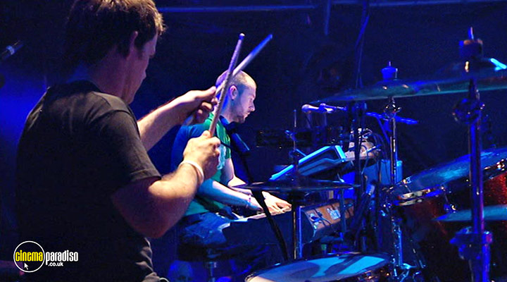 A still #6 from Embrace: A Glorious Day: Live in Leeds (2005)
