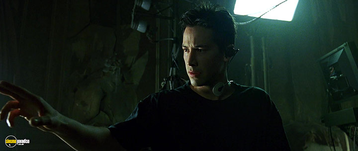 A still #64 from The Matrix Resurrections (2021)