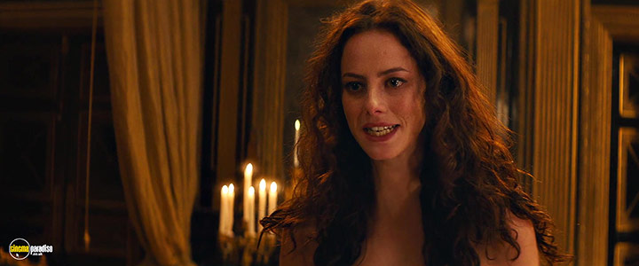 A still #13 from The King's Daughter (2022)
