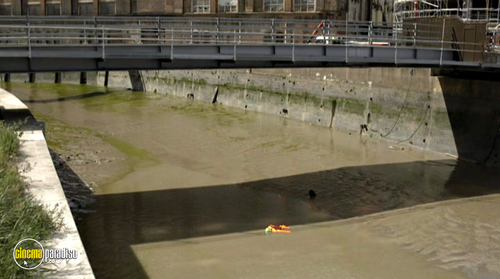 A still #22 from Britain's Greatest River with Tony Robinson (2021)
