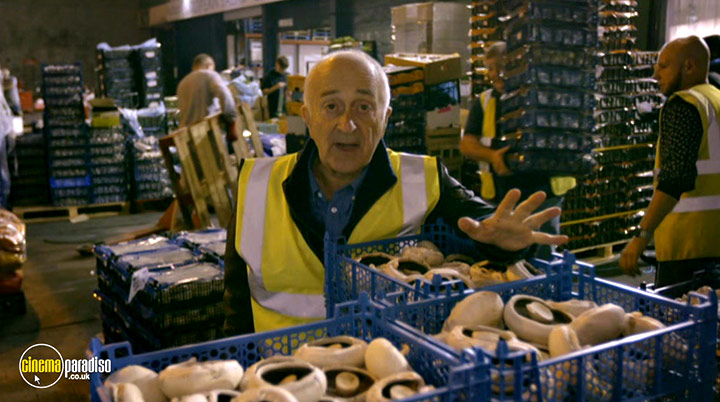 A still #18 from Britain's Greatest River with Tony Robinson (2021)
