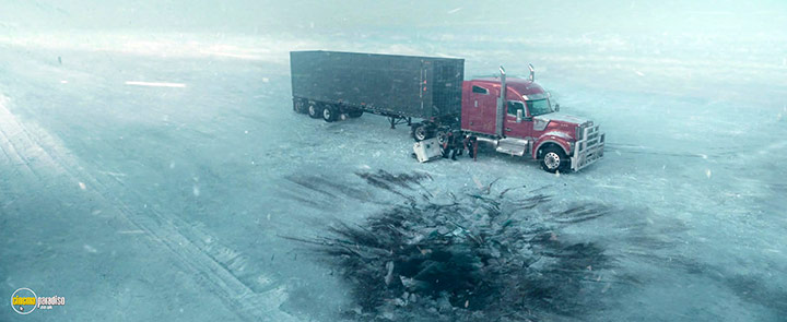 A still #31 from The Ice Road (2021)