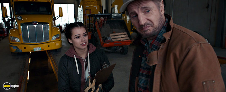 A still #13 from The Ice Road (2021)