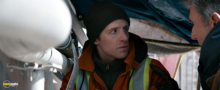A still #7 from The Ice Road (2021)